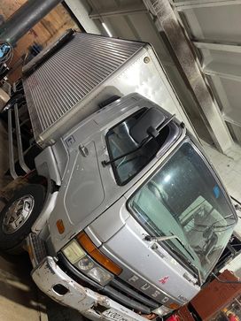   Mitsubishi Fuso Fighter 1995 , 2950000 , 