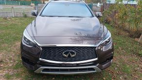  QX30 2018