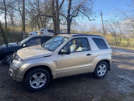  3  Suzuki Grand Vitara 2006 , 930000 , 