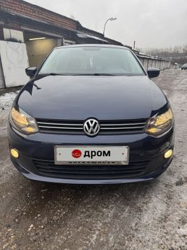  Volkswagen Polo 2014 , 900000 , 