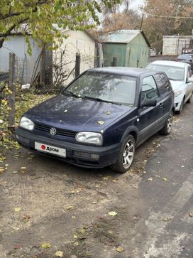  3  Volkswagen Golf 1996 , 220000 , 