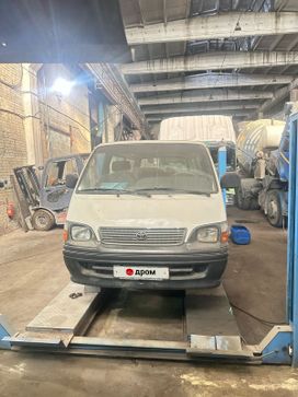  Toyota Hiace 2001 , 450000 , 