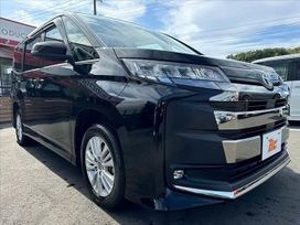    Toyota Noah 2022 , 3103000 , 