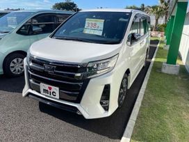    Toyota Noah 2021 , 2200000 , 