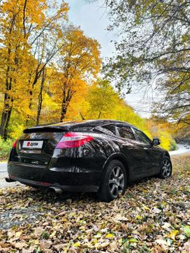 SUV   Honda Crosstour 2011 , 1650000 , 