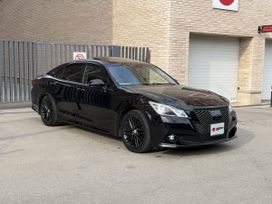  Toyota Crown 2015 , 2700000 , 