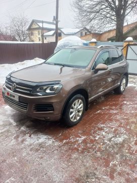 SUV   Volkswagen Touareg 2013 , 2150000 , 