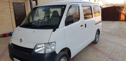    Toyota Town Ace 2010 , 525000 , 