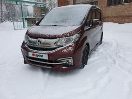 Минивэн или однообъемник Honda Stepwgn 2015 года, 2399000 рублей, 