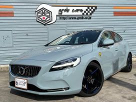  Volvo V40 2019 , 1600000 , 