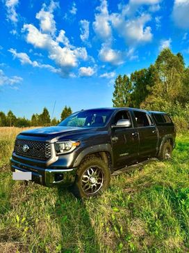  Toyota Tundra 2016 , 4400000 , 