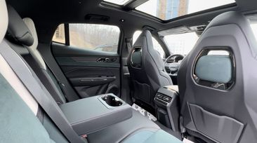 SUV   Lynk & Co 05 2023 , 4800000 , 