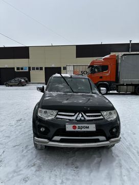 SUV   Mitsubishi Pajero Sport 2015 , 2170000 , 