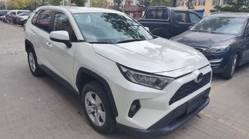 SUV   Toyota RAV4 2020 , 3000000 , 