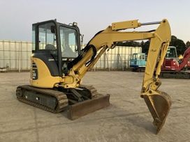 - Komatsu PC30MR 2015 , 2250000 , 