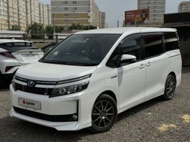    Toyota Voxy 2014 , 2150000 , 