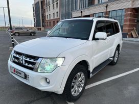  Pajero, 2013