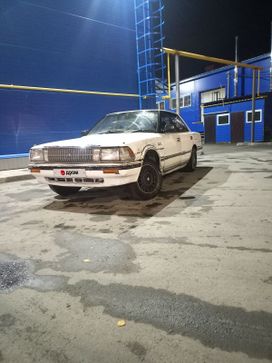  Toyota Crown 1990 , 180000 , 