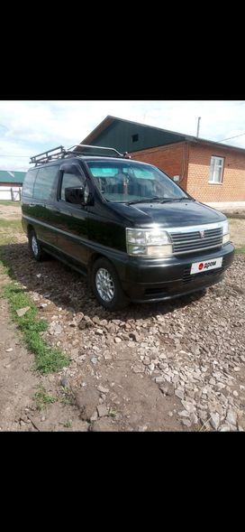    Nissan Caravan Elgrand 1993 , 900000 , 