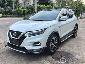 SUV   Nissan Qashqai 2021 , 2030000 , 