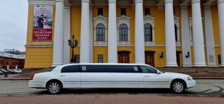  Lincoln Town Car 2002 , 650000 , 