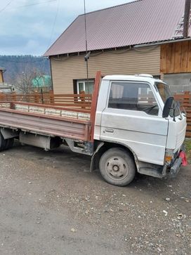    Mazda Titan 1989 , 900000 , 