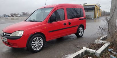    Opel Combo 2002 , 350000 , 