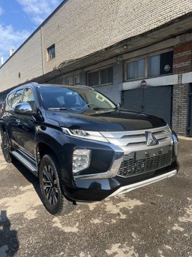 SUV   Mitsubishi Montero Sport 2023 , 5800000 , 