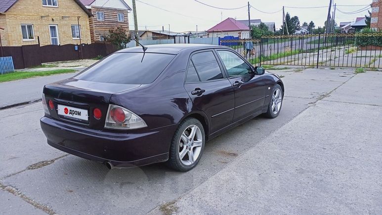  Lexus IS200 2001 , 700000 , 