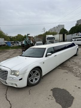  Chrysler 300C 2004 , 490000 , 