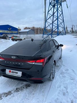  Hyundai Elantra 2021 , 2400000 , 