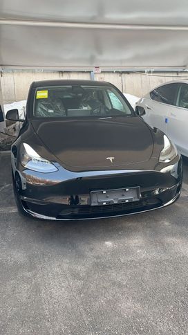 SUV   Tesla Model Y 2023 , 7800000 , 