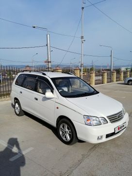    Toyota Gaia 2000 , 750000 , 