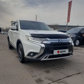 SUV   Mitsubishi Outlander 2019 , 1985000 , 