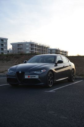  Alfa Romeo Giulia 2022 , 5600000 , 