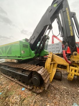 -  John Deere 903K 2011 , 19500000 , 