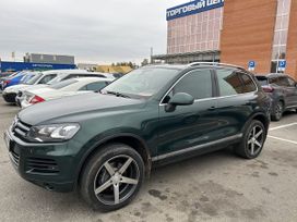 SUV   Volkswagen Touareg 2012 , 2000000 , 