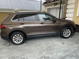 SUV   Volkswagen Tiguan 2018 , 3300000 , 