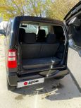  3  Nissan Kix 2010 , 860000 , 