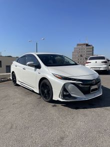  Prius PHV 2017