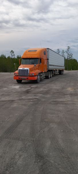   Freightliner Century Class 2000 , 3000000 , 