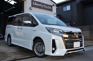    Toyota Noah 2021 , 1960000 , 