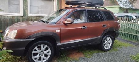 SUV   Hyundai Santa Fe Classic 2004 , 700000 ,  