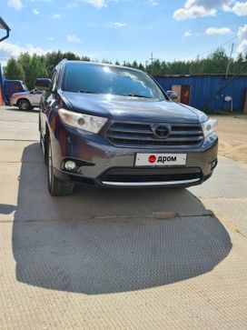 SUV   Toyota Highlander 2011 , 2500000 , -