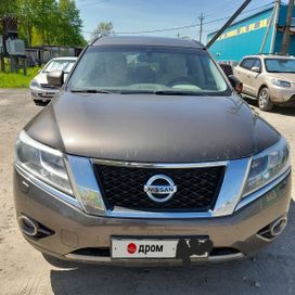 SUV   Nissan Pathfinder 2015 , 2300000 , 