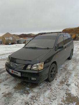    Toyota Gaia 2000 , 650000 , 