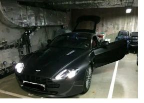  Aston Martin V8 2011 , 2900000 , 