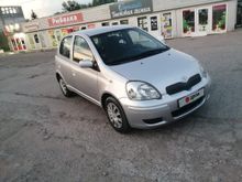  Yaris 2004