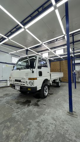   Nissan Atlas 1989 , 1990000 , 