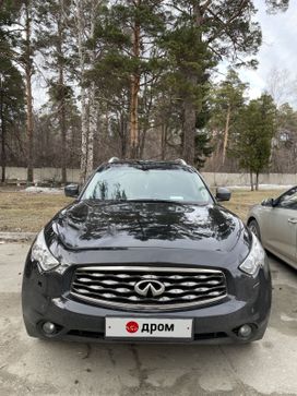 SUV   Infiniti FX37 2011 , 2100000 , 